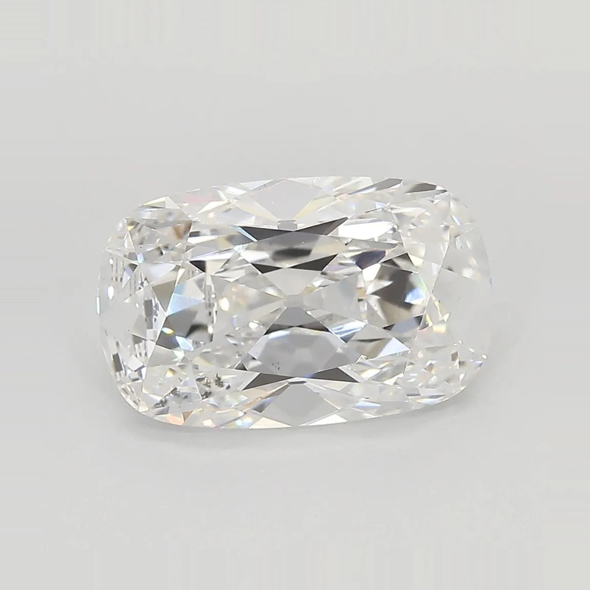 4.04ct Cushion brilliant Lab Grown Diamond (Colour E, Clarity VS2, IGI Certified)