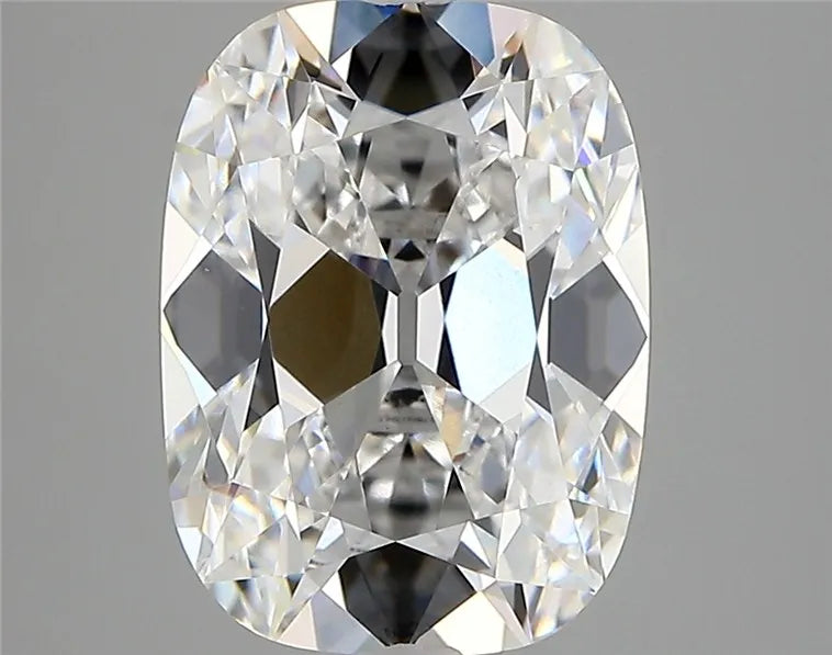4.04ct Cushion modified Lab Grown Diamond (Colour D, Clarity VVS2, IGI Certified)