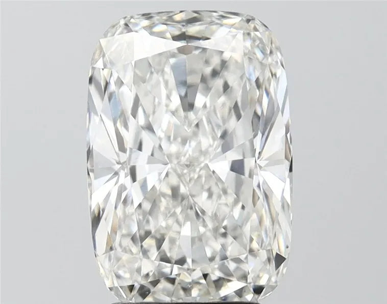 4.04ct Cushion modified Lab Grown Diamond (Colour G, Clarity VVS2, IGI Certified)