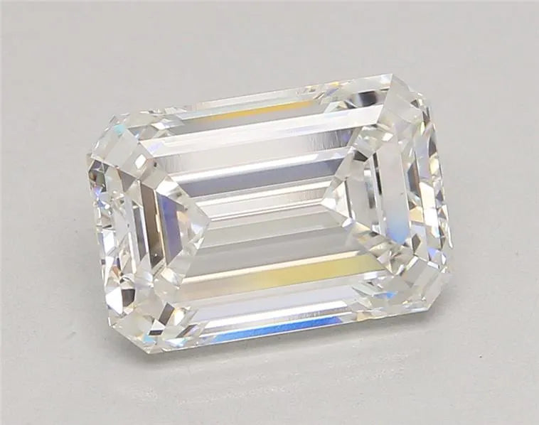 4.04ct Emerald Lab Grown Diamond (Colour F, Clarity VVS2, IGI Certified)
