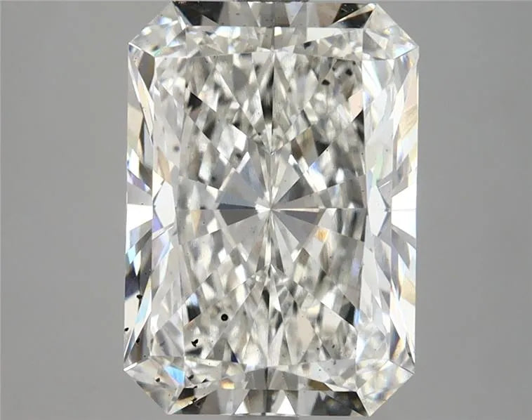 4.04ct Radiant Lab Grown Diamond (Colour F, Clarity SI1, IGI Certified)