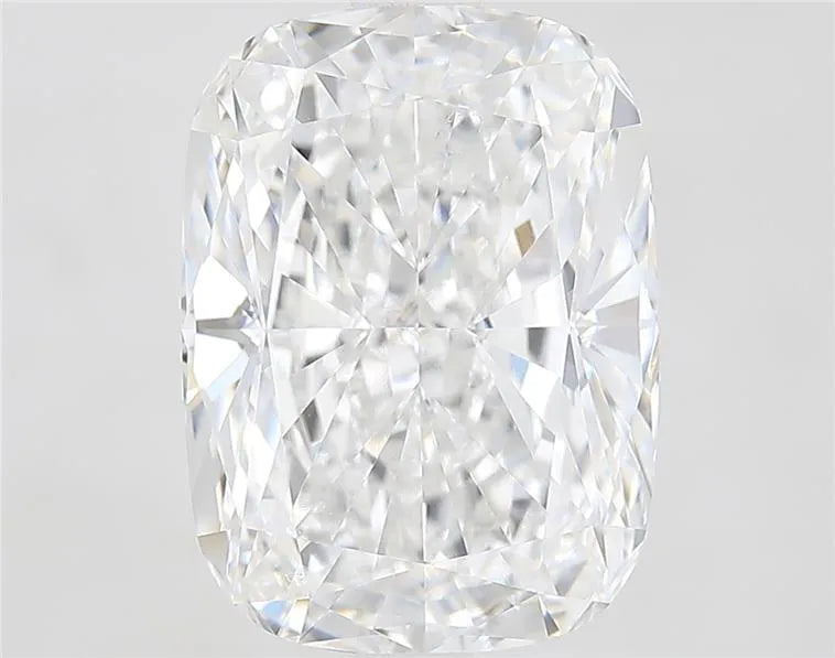 4.05ct Cushion modified Lab Grown Diamond (Colour D, Clarity VVS2, IGI Certified)