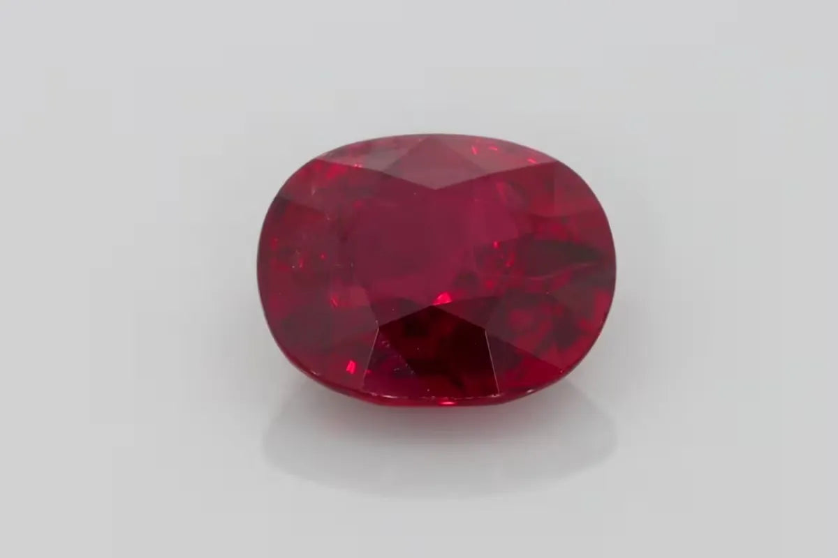 Cleanest Large Ruby 4.05ct Oval Natural Ruby (Colour Red, Clarity Eye Clean, Cut Faceted ...