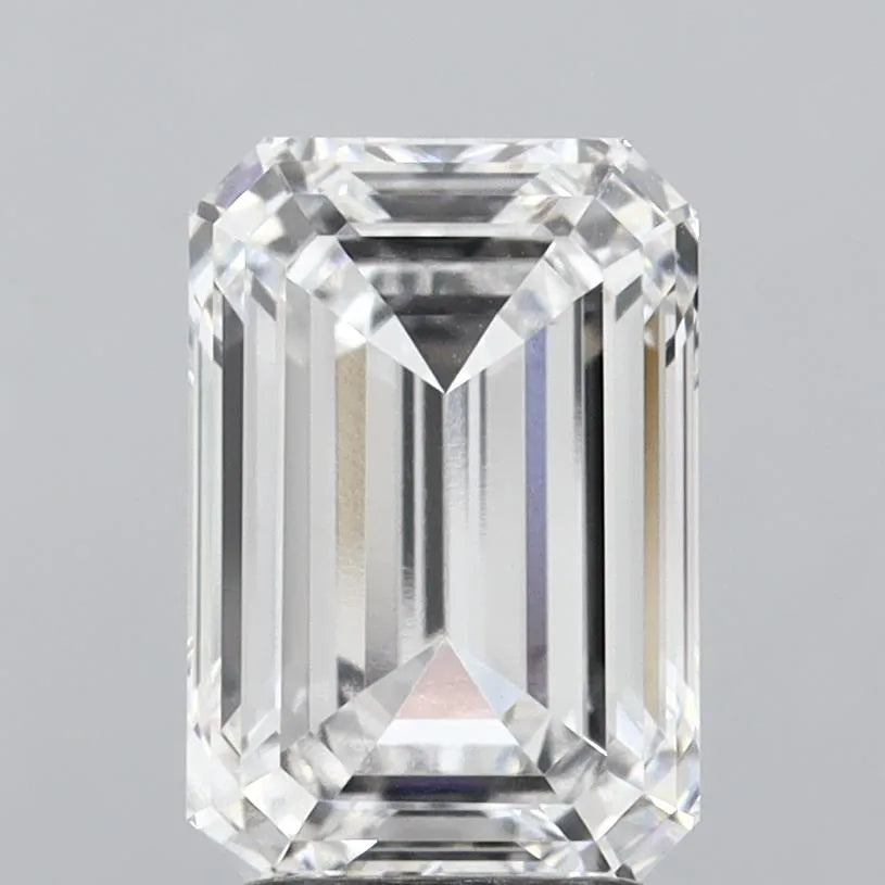 4.06ct Emerald Lab Grown Diamond (Colour D, Clarity VVS2, IGI Certified)
