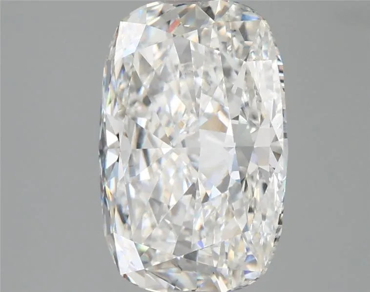 4.07ct Cushion modified Lab Grown Diamond (Colour F, Clarity VVS2, IGI Certified)