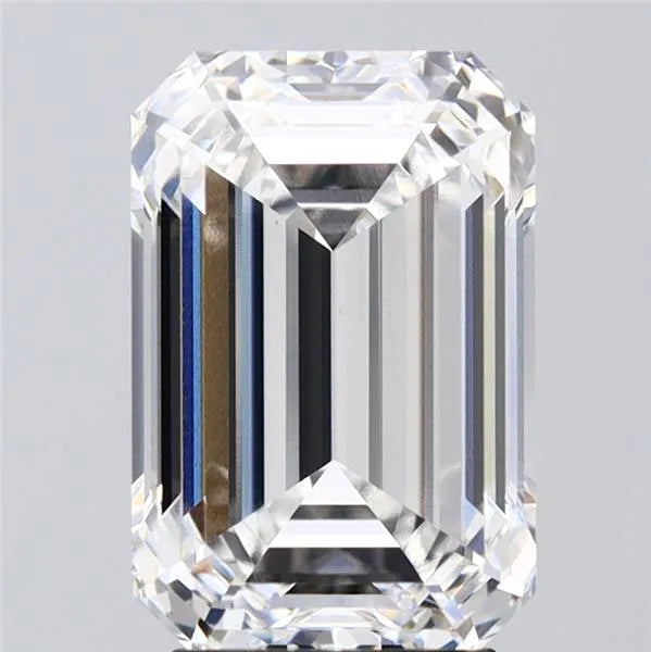 4.07ct Emerald Lab Grown Diamond (Colour E, Clarity VVS2, IGI Certified)