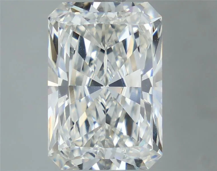 4.10ct Radiant Lab Grown Diamond (Colour G, Clarity VVS2, Cut EX, IGI Certified)