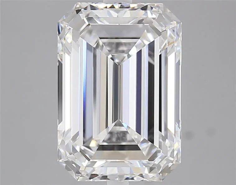 4.18ct Emerald Lab Grown Diamond (Colour D, Clarity VVS1, IGI Certified)