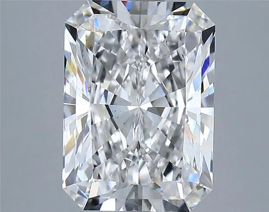 4.20ct Radiant Lab Grown Diamond (Colour E, Clarity VS1, IGI Certified)