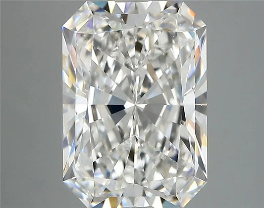 4.20ct Radiant Lab Grown Diamond (Colour E, Clarity VVS2, IGI Certified)