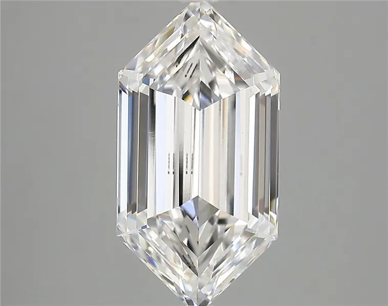 4.23ct Hexagonal Lab Grown Diamond (Colour E, Clarity VVS2, IGI Certified)