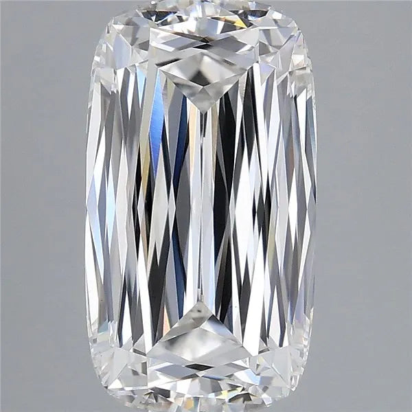 4.27ct Cushion modified Lab Grown Diamond (Colour E, Clarity VVS2, IGI Certified)