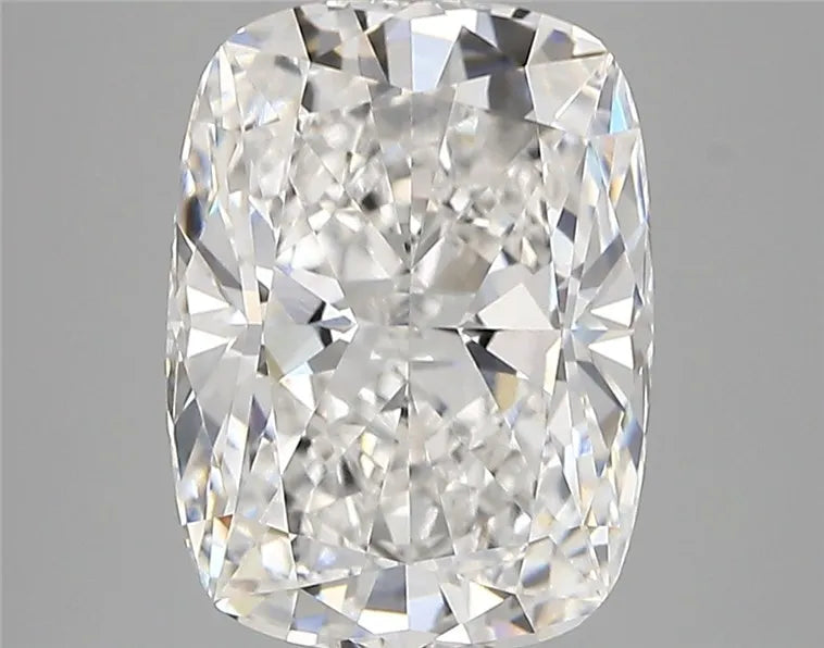 4.36ct Cushion modified Lab Grown Diamond (Colour E, Clarity VVS1, IGI Certified)