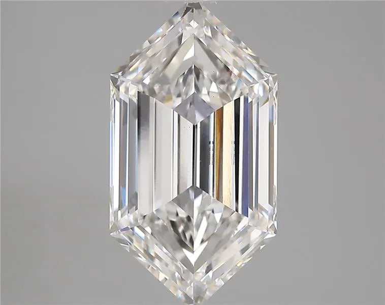 4.39ct Hexagonal Lab Grown Diamond (Colour E, Clarity VS1, IGI Certified)