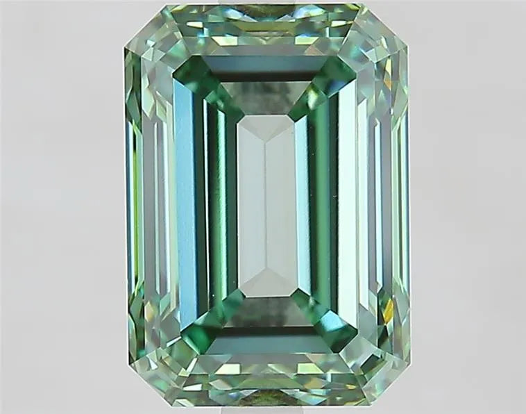 4.46ct Emerald Lab Grown Diamond (Colour Fancy Vivid Green, Clarity VVS2, IGI Certified)
