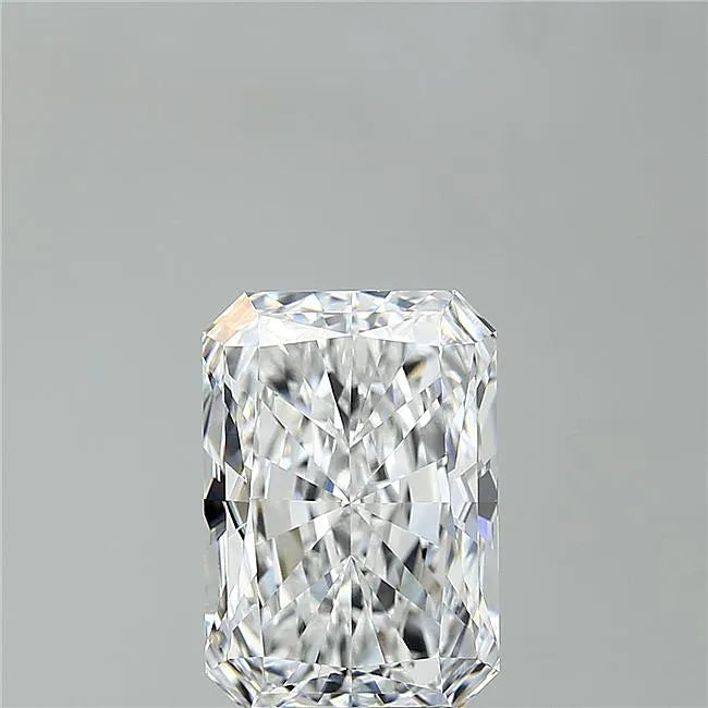 4.46ct Radiant Lab Grown Diamond (Colour D, Clarity VVS2, IGI Certified)