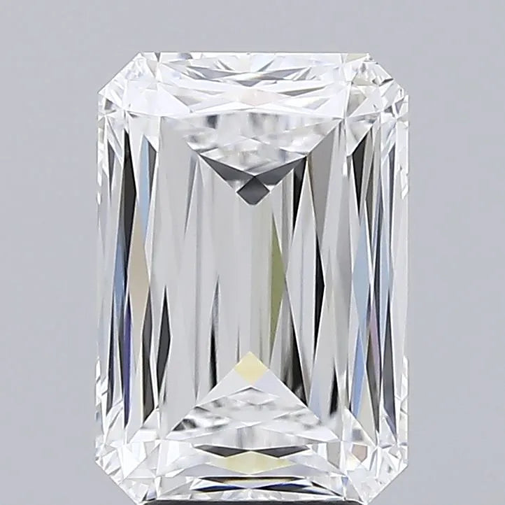 4.56ct Radiant Lab Grown Diamond (Colour E, Clarity VVS1, IGI Certified)