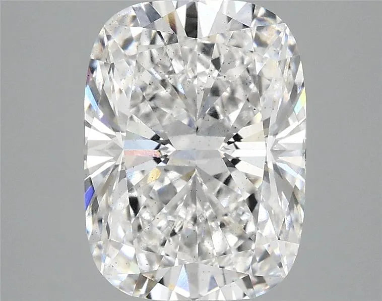 3.76ct Cushion modified Lab Grown Diamond (Colour E, Clarity SI1, IGI Certified)