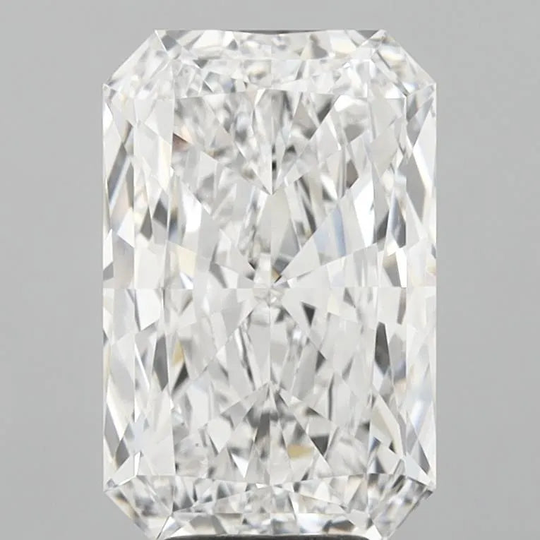 5.00ct Radiant Lab Grown Diamond (Colour E, Clarity VS1, IGI Certified)