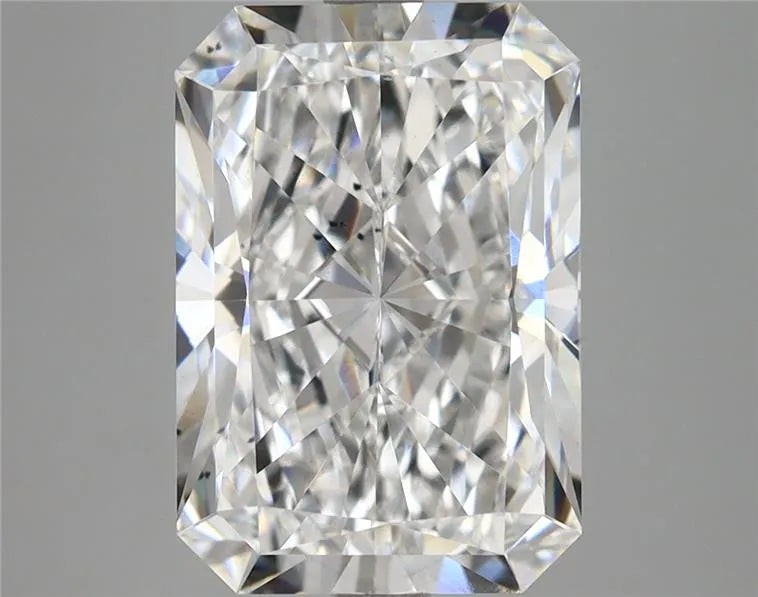 5.01ct Radiant Lab Grown Diamond (Colour E, Clarity SI1, IGI Certified)