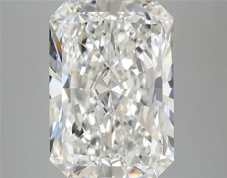 5.02ct Radiant Lab Grown Diamond (Colour E, Clarity VS1, IGI Certified)