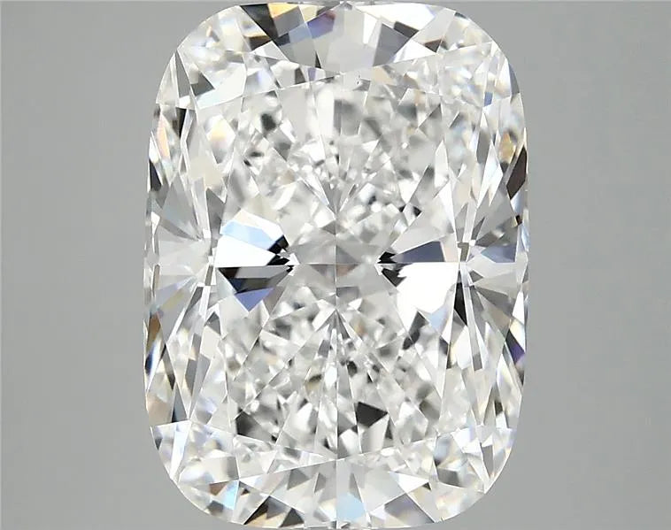 5.03ct Cushion modified Lab Grown Diamond (Colour E, Clarity VVS2, IGI Certified)