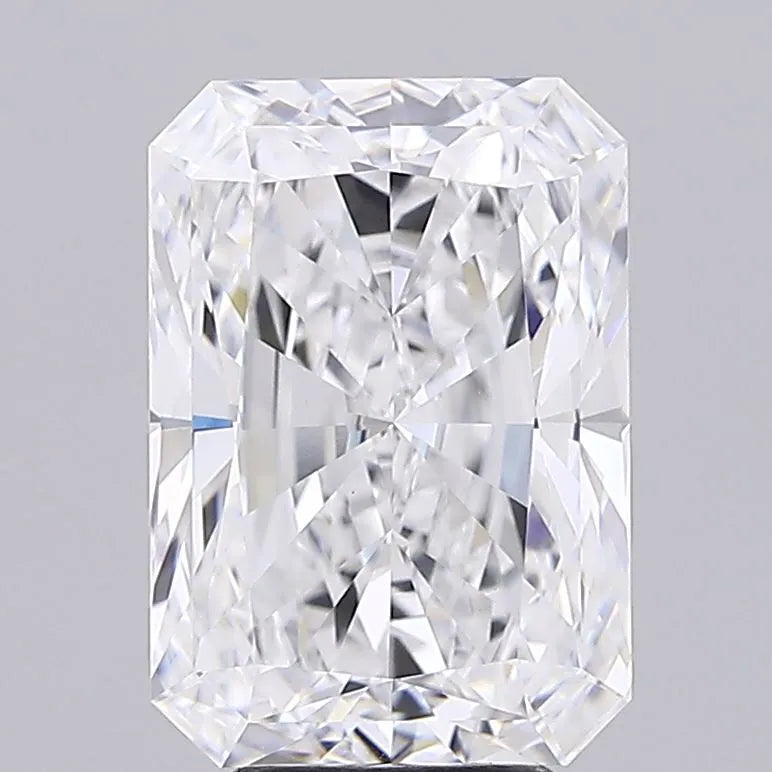 5.59ct Radiant Lab Grown Diamond (Colour D, Clarity VVS2, IGI Certified)