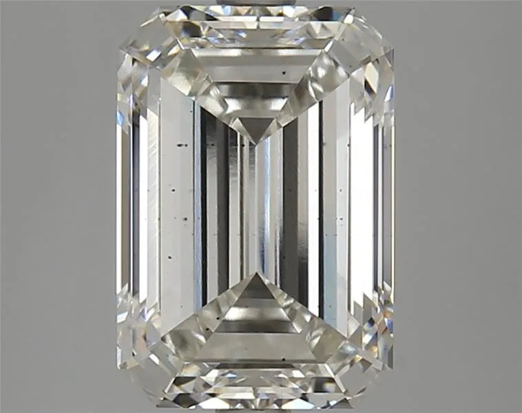 4.04ct Emerald Lab Grown Diamond (Colour H, Clarity SI1, IGI Certified)