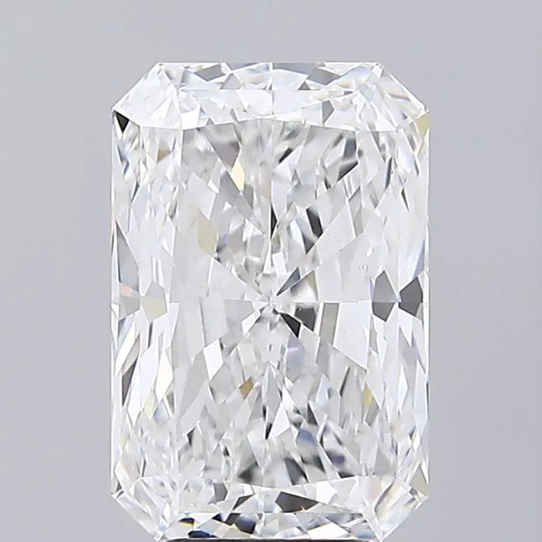 6.07ct Radiant Lab Grown Diamond (Colour E, Clarity VVS2, IGI Certified)