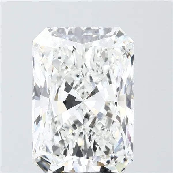 6.09ct Radiant Lab Grown Diamond (Colour E, Clarity VVS2, IGI Certified)
