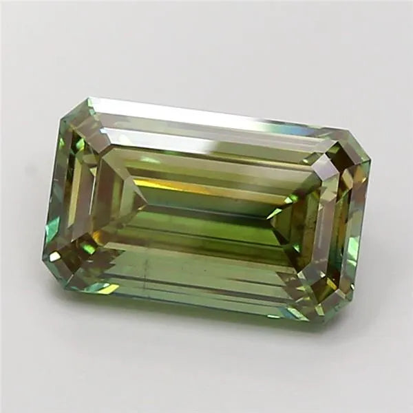 6.57ct Emerald Lab Grown Diamond (Colour Fancy Vivid Green, Clarity SI1, IGI Certified)