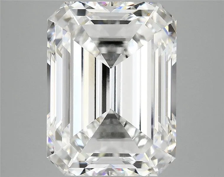 7.13ct Emerald Lab Grown Diamond (Colour E, Clarity VVS2, IGI Certified)