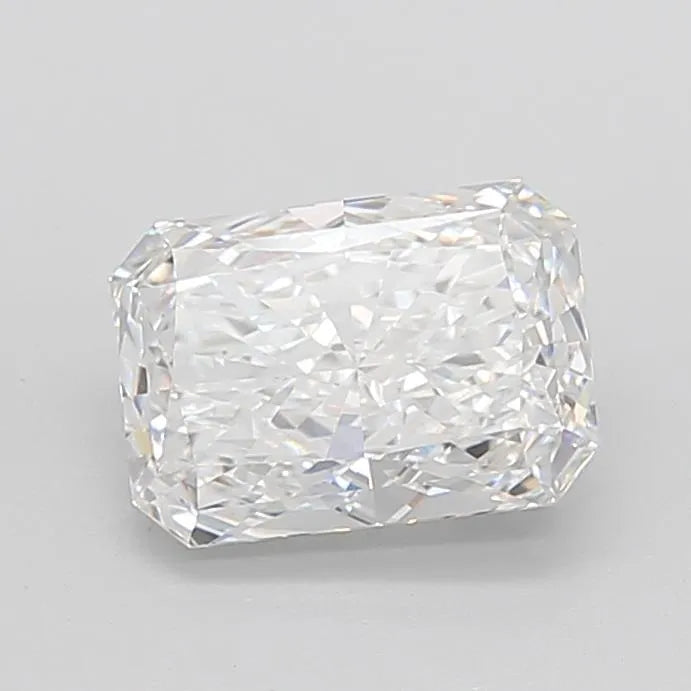 3.51ct Radiant Lab Grown Diamond (Colour E, Clarity VVS2, IGI Certified)