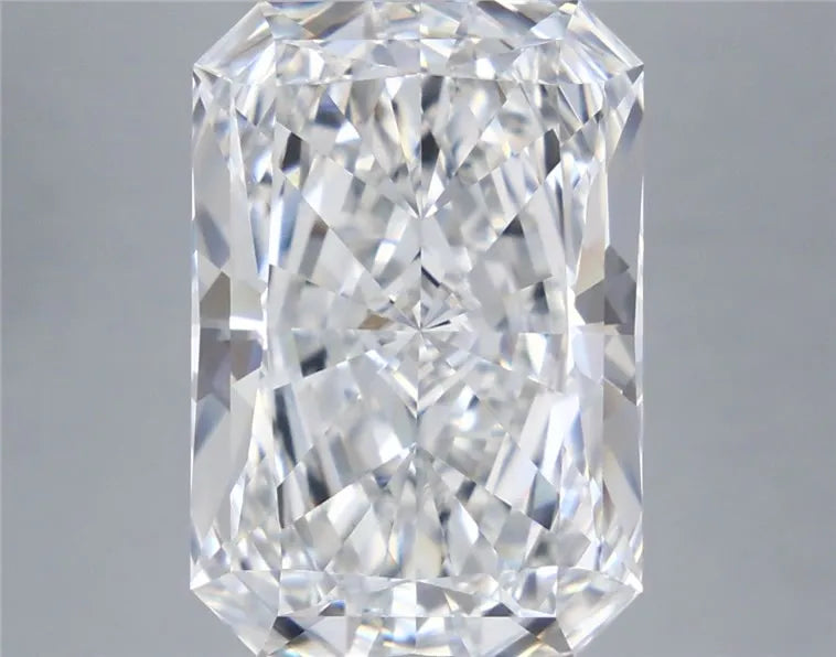 8.91ct Radiant Lab Grown Diamond (Colour E, Clarity VVS2, IGI Certified)