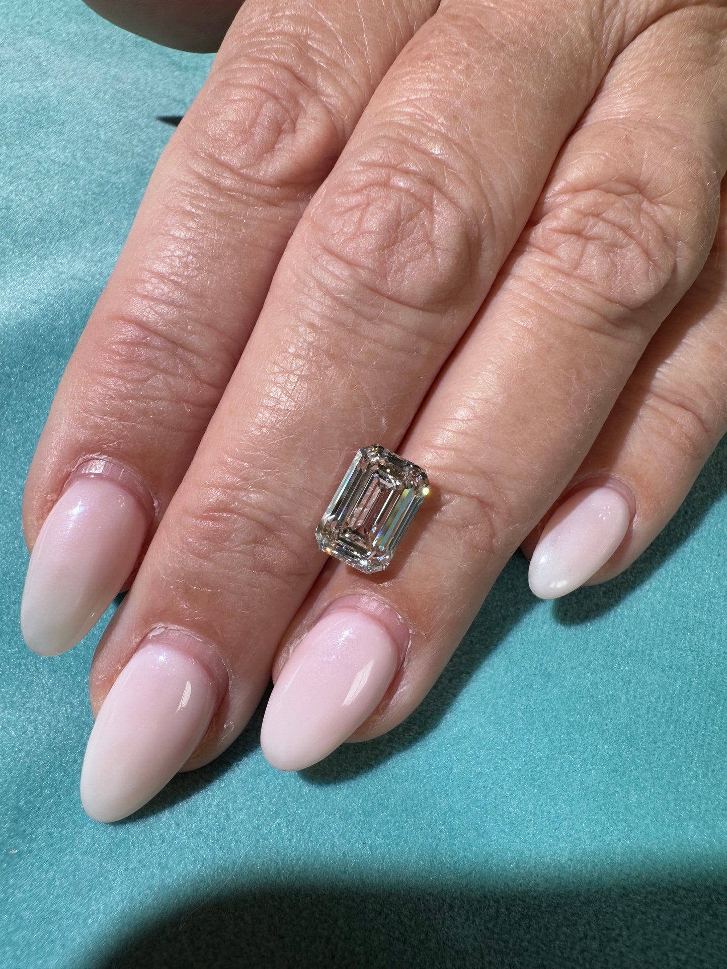 5.10ct Emerald Cut Lab Grown Diamond (Color: F Clarity: VS1)