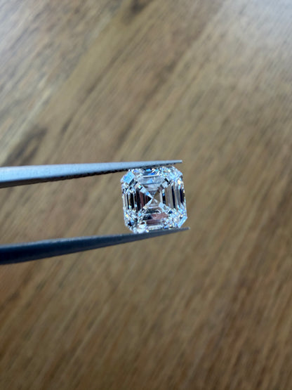 1.55ct Square Emerald Cut Lab-Grown Diamond (Color: E Clarity: Internally Flawless)