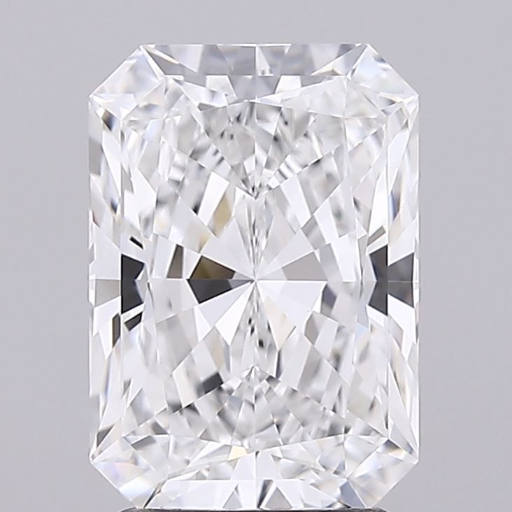 2.50ct Radiant Lab Grown Diamond (Colour E, Clarity VVS2, IGI Certified)