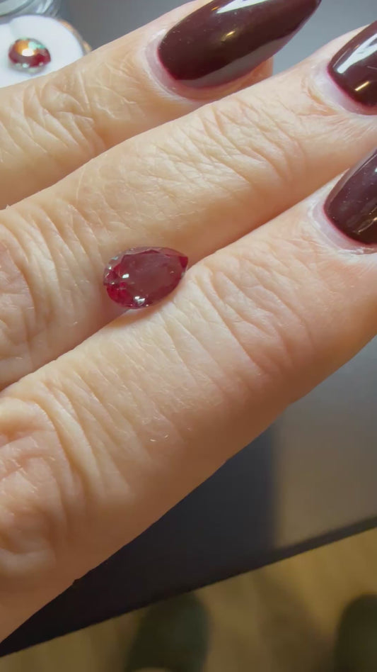 Pear Lab Alexandrite 7x9mm 2.31ct