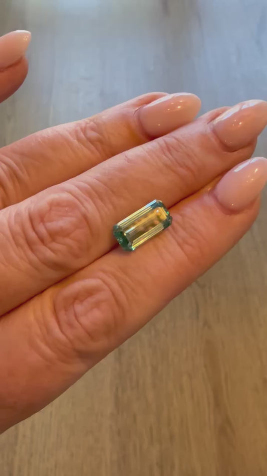 7ct Emerald Moissanite Loose Stone (Color: Green)