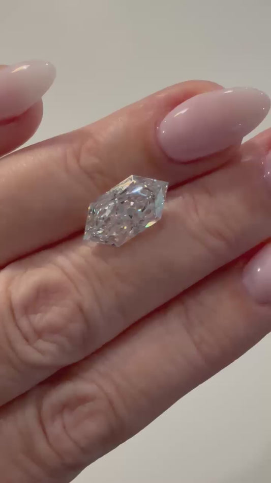 5.79ct Hexagonal Cut Lab Grown Diamond (Color: E Clarity: VVS2)