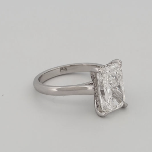 The Jenna - A Modern Classic with a Hidden Halo Solitaire