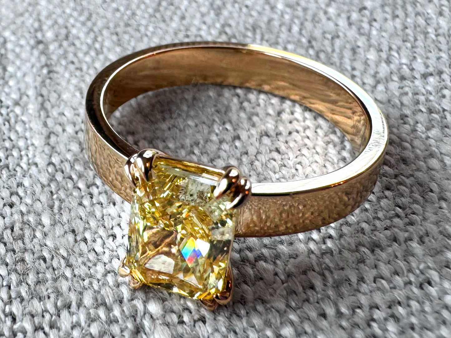 The Cameran - 3.5 mm Flat Band - Setting Only